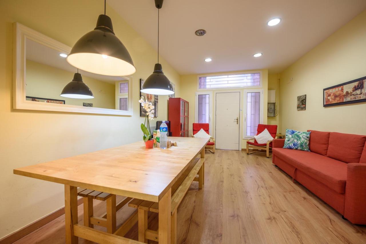 Ramblasrentals Chic & Spacious Flat Pool Table 15M Ramblas - Parking - Wifi Barcelone Extérieur photo