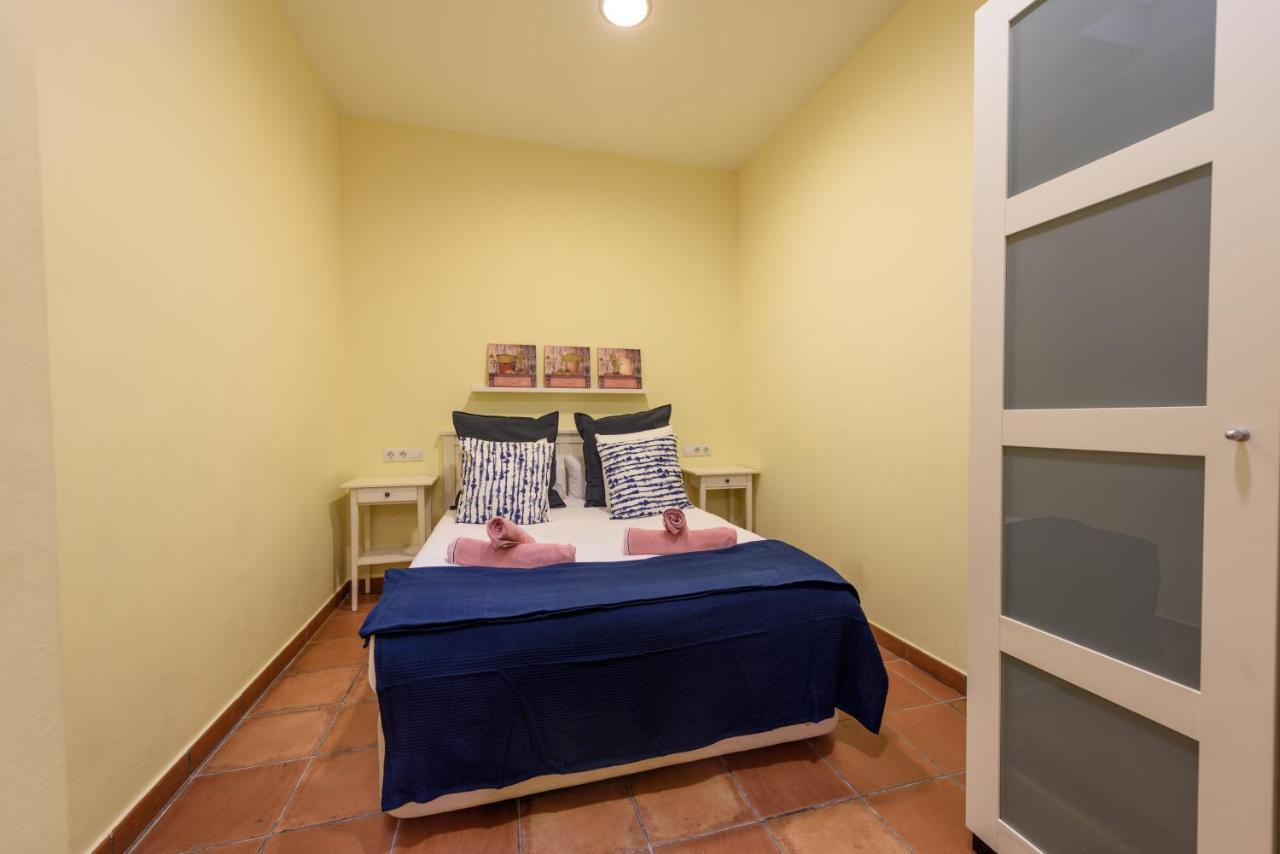 Ramblasrentals Chic & Spacious Flat Pool Table 15M Ramblas - Parking - Wifi Barcelone Extérieur photo